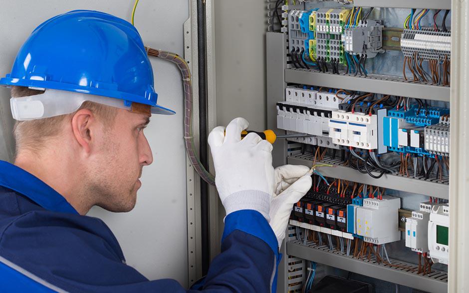 tarif d'un électricien Paris 13